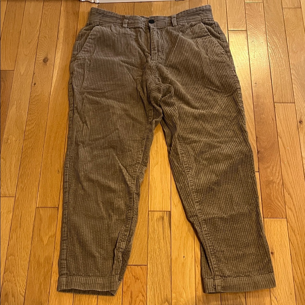 Zara brown corduroy cropped length pants